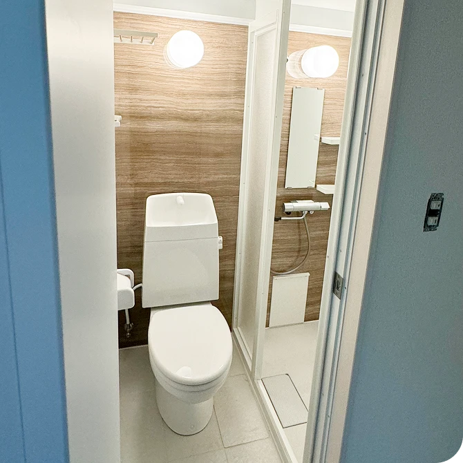 設置された2点式ユニットの写真。