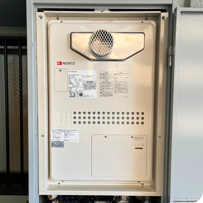 取り替えられた給湯器の写真。